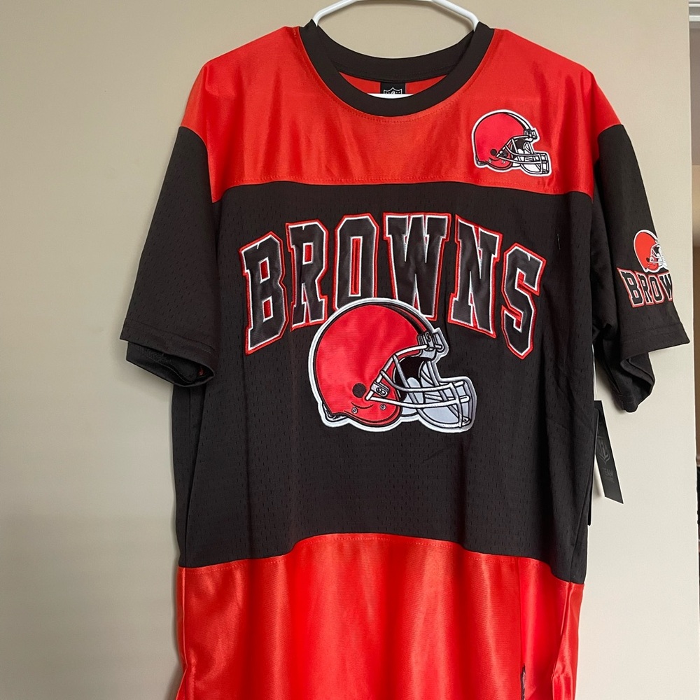 NWT NFL Cleveland Browns Jersey